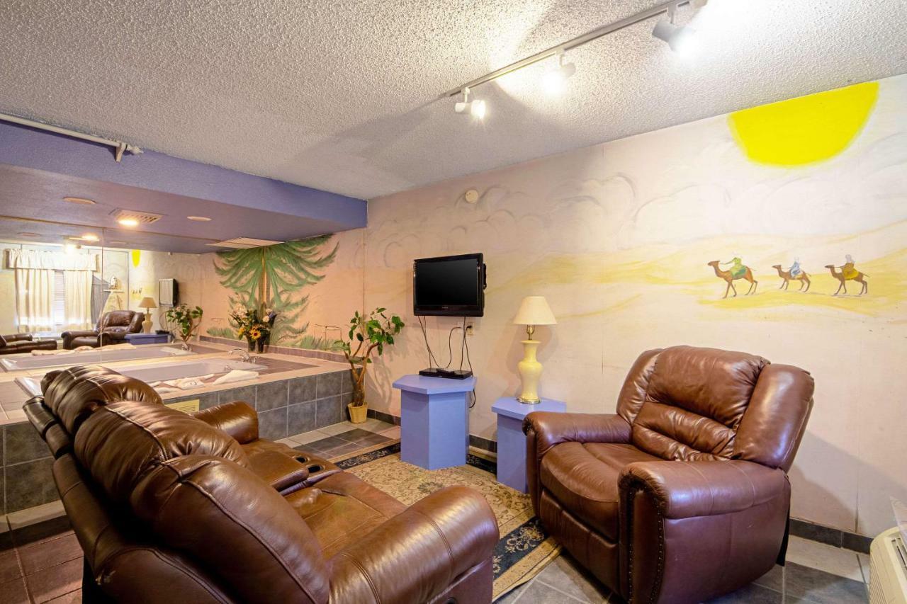 Economy Inn & Suites Denton Esterno foto